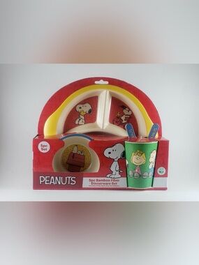 Peanuts 5pc Bamboo Fiber Dinnerware Set Plate, Bowl, Cup, Fork & Spoon